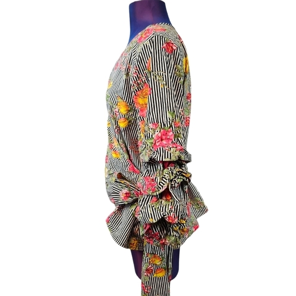 Rainbow Floral & Stripes Tiered Puff Sleeve Wrap Top Size 1X Women's Plus - Picture 3 of 8